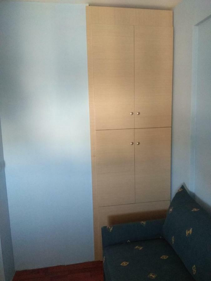 Peraía Nickys Place Perea מראה חיצוני תמונה