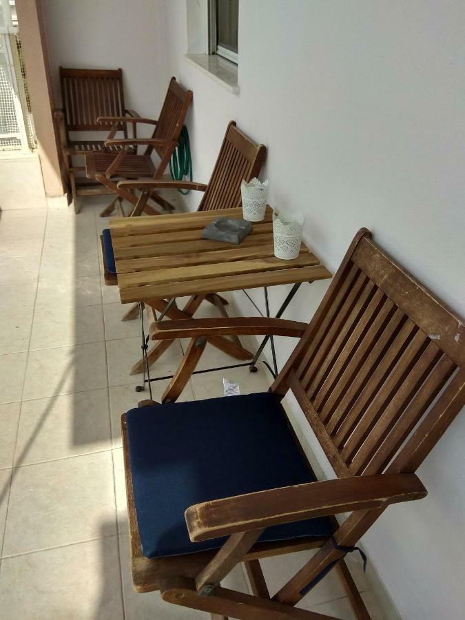 Peraía Nickys Place Perea מראה חיצוני תמונה